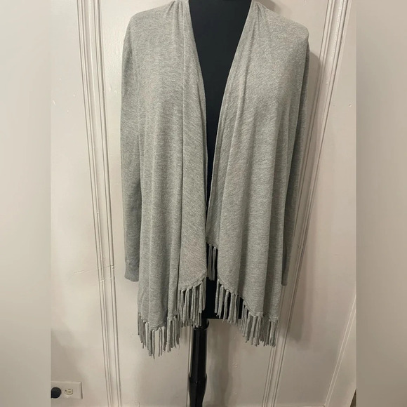 Chelsea & Theodore Grey Fringe Draped Open Front‎  Cardigan size S - Picture 4 of 9